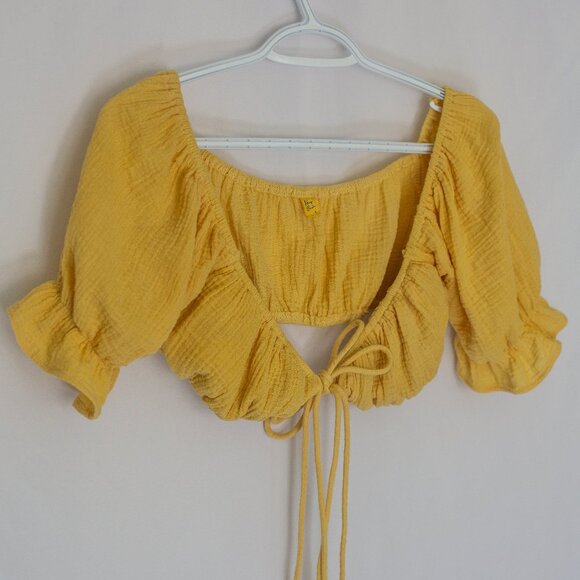 Hey Babe • Small • Crop Top • Yellow - Picture 6 of 14